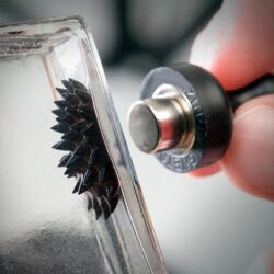 Alternative view of Magnetic Ferrofluid Toy with Magnets