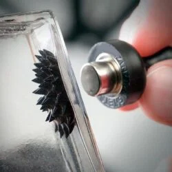 Alternative view of Magnetic Ferrofluid Toy with Magnets