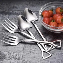 Alternative view of Pitchfork and Shovel Shaped Dessert Cutlery
