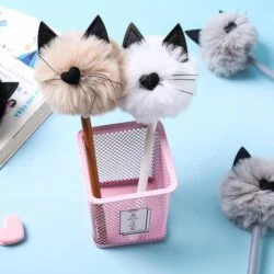 Alternative view of Pom Pom Cat Pen