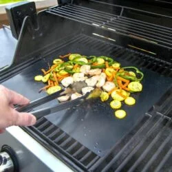 Alternative view of Reusable Non-stick Oven Grill Mats