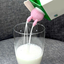 Cow Udder Milk Carton Pouring Cap
